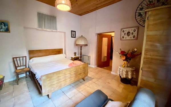 Maison à vendre    8 pièces •  Bazas