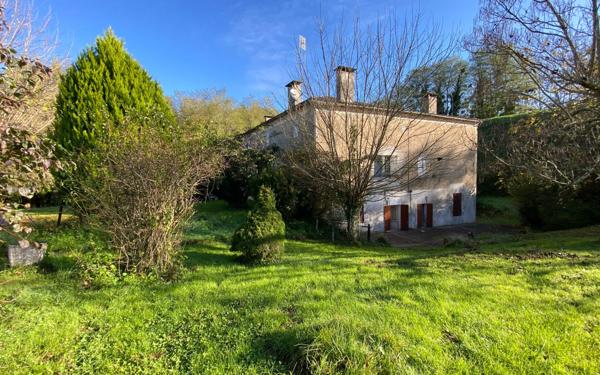 Maison à vendre    8 pièces •  Bazas