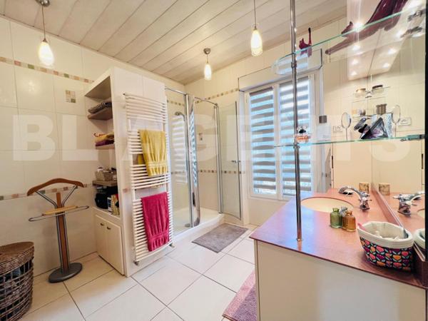 Maison 7 pièces - 193 m²