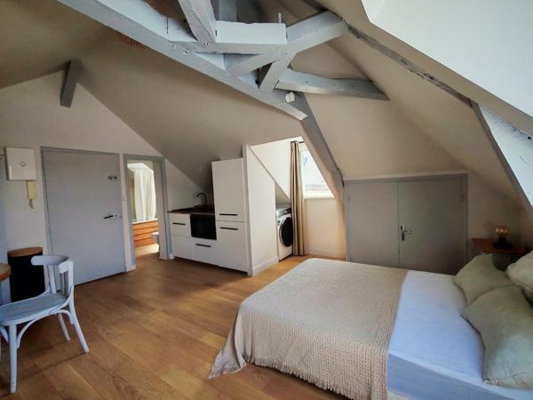 Studio lumineux au calme