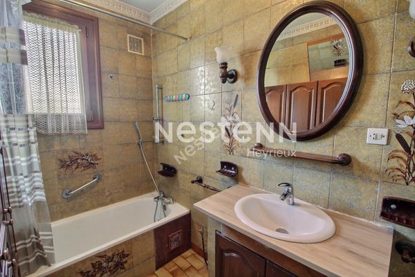 Maison 4 pieces avec sous-sol complet sur Heyrieux