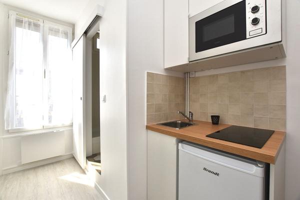 Appartement Une Pièce Avec Beaucoup De Charme Et De Lumière ! :) , Asnières-sur-seine