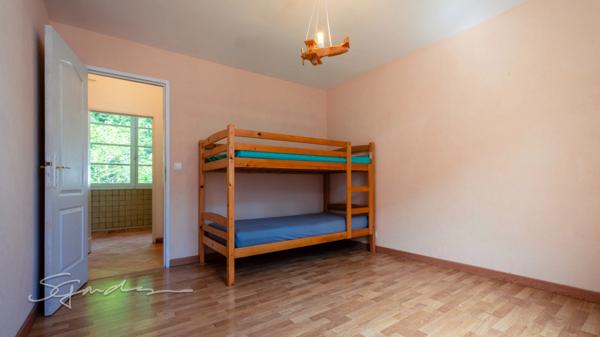 Dpt Pyrénées Atlantiques (64), à vendre EAUX BONNES appartement T3 de 83,2 m²