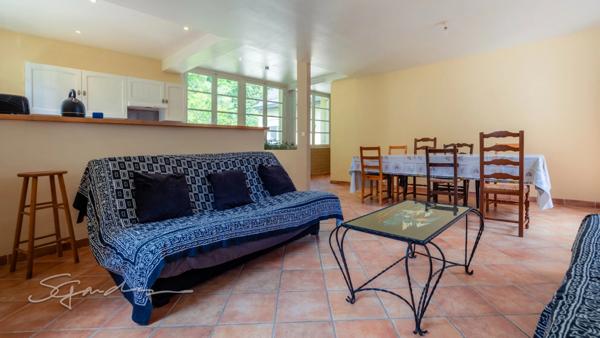 Dpt Pyrénées Atlantiques (64), à vendre EAUX BONNES appartement T3 de 83,2 m²