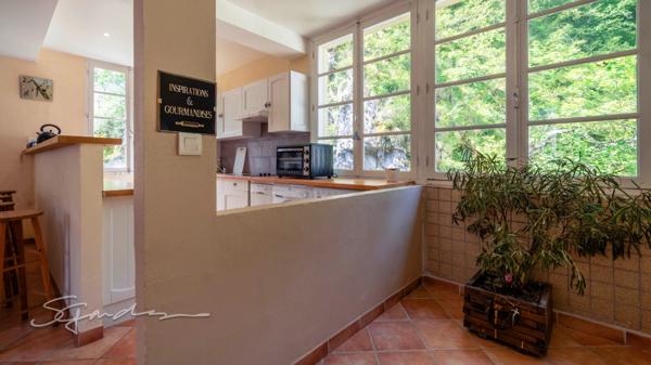 Dpt Pyrénées Atlantiques (64), à vendre EAUX BONNES appartement T3 de 83,2 m²