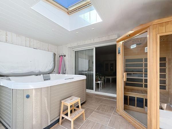 Maison Cholet - 5 pièces, 3 chambres grand volume et parfaite orientation ...