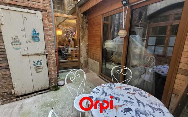 Immeuble à vendre    5 pièces • 182,83 m2 Beaurepaire