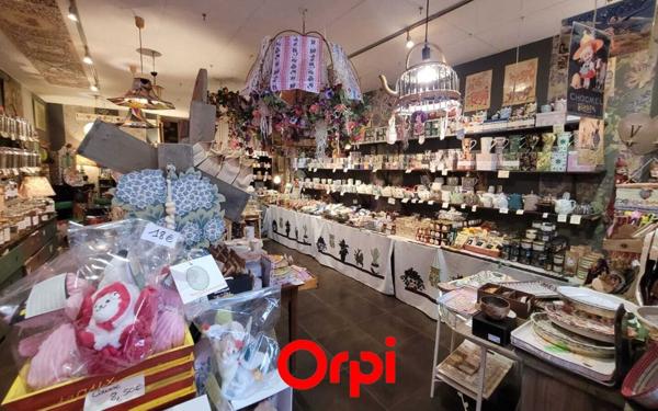 Immeuble à vendre    5 pièces • 182,83 m2 Beaurepaire