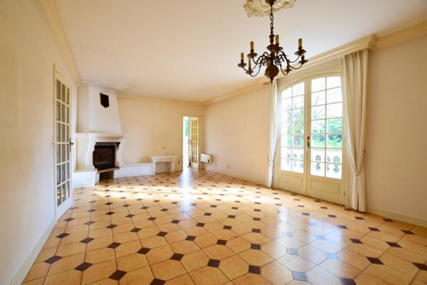 Maison familiale, 4 chambres, sous sol