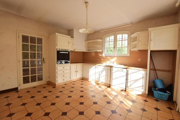 Maison familiale, 4 chambres, sous sol