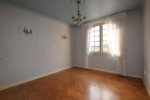 Maison familiale, 4 chambres, sous sol