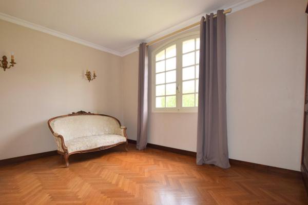 Maison familiale, 4 chambres, sous sol