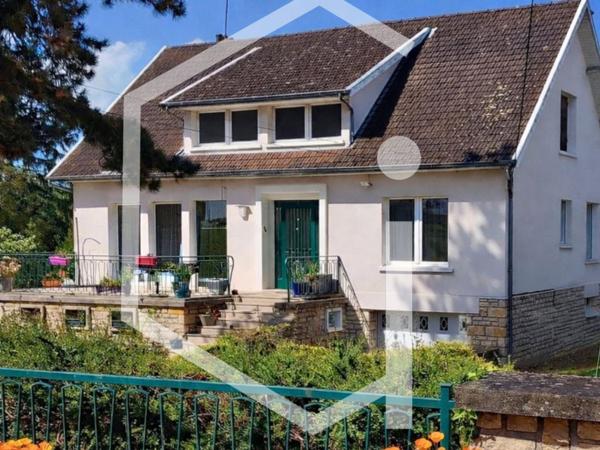 Maison 6 pièce(s) 5 chambre(s) 159 m²