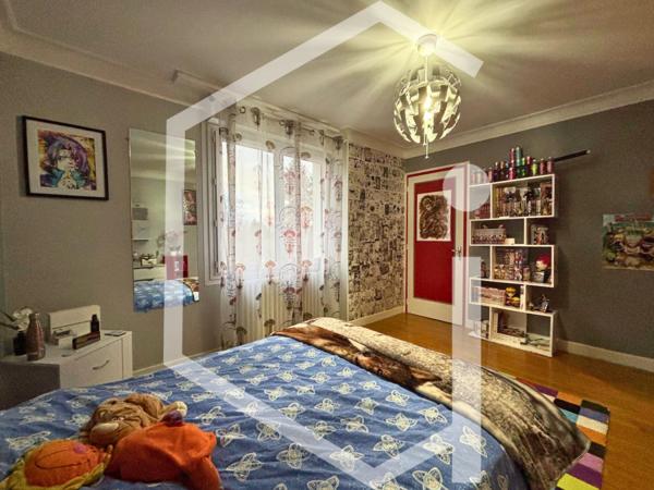 Maison 6 pièce(s) 5 chambre(s) 159 m²