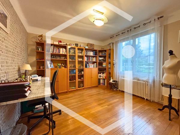 Maison 6 pièce(s) 5 chambre(s) 159 m²