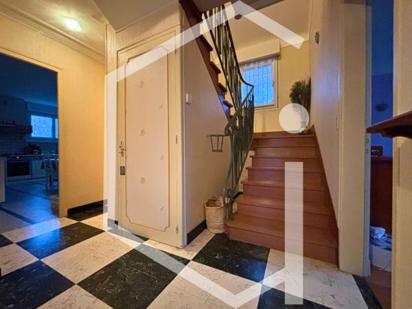 Maison 6 pièce(s) 5 chambre(s) 159 m²