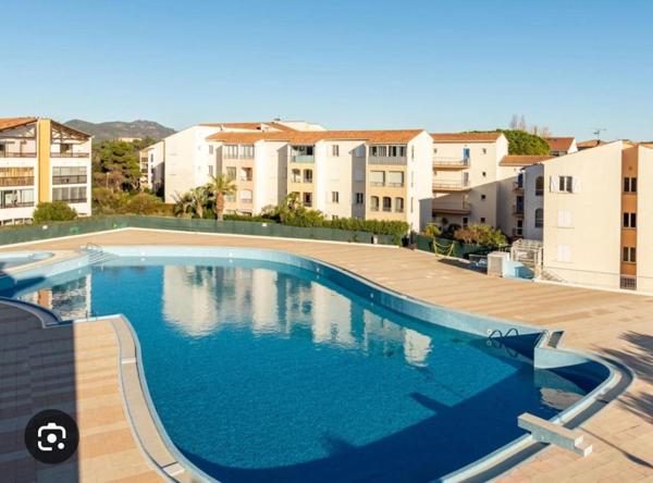 Appartement à FREJUS, 83600 - 1 pièce 21m²