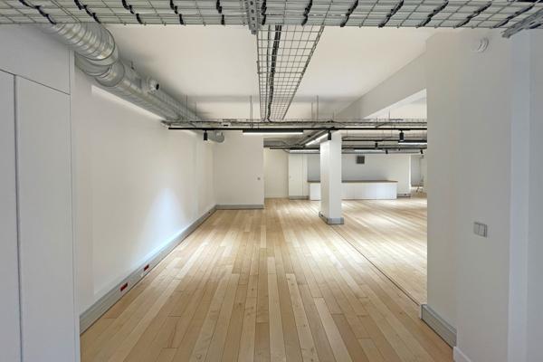 BUREAUX A VENDRE - ILE DE LA JATTE - METRO 1 - JARDIN