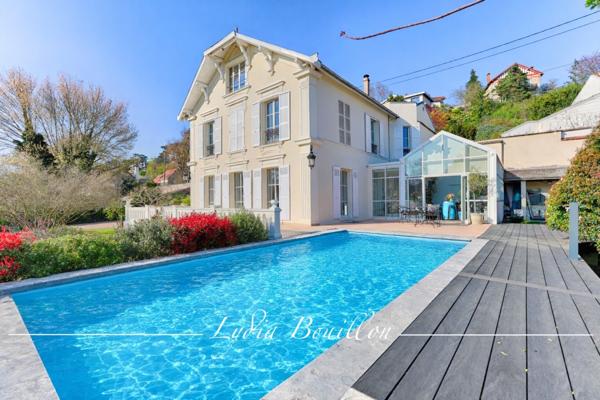 Maisons-Laffitte (78600) Maisons-Lafitte Propriété de 10 pièces avec parc et piscine