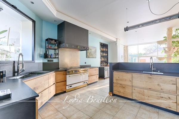 Maisons-Laffitte (78600) Maisons-Lafitte Propriété de 10 pièces avec parc et piscine