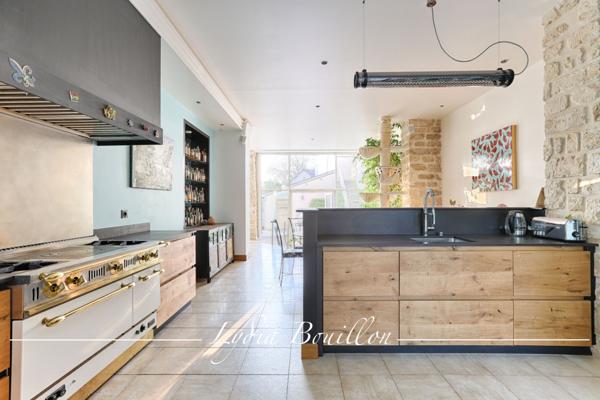 Maisons-Laffitte (78600) Maisons-Lafitte Propriété de 10 pièces avec parc et piscine