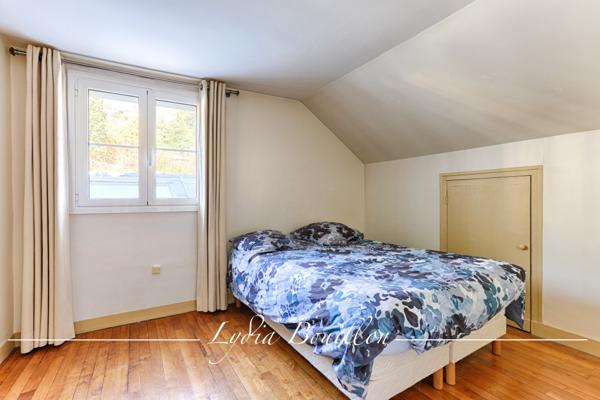 Maisons-Laffitte (78600) Maisons-Lafitte Propriété de 10 pièces avec parc et piscine