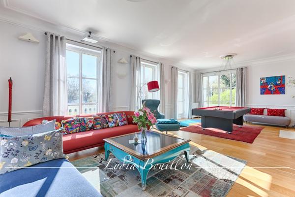 Maisons-Laffitte (78600) Maisons-Lafitte Propriété de 10 pièces avec parc et piscine