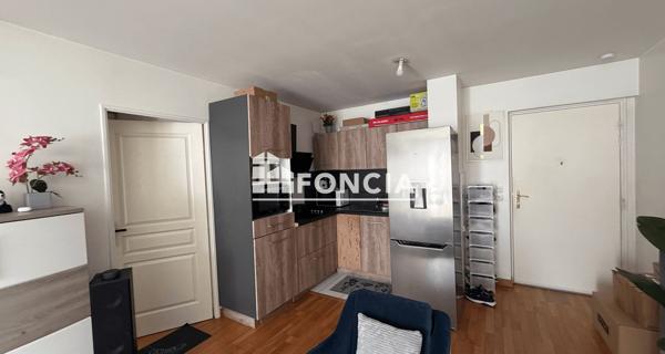 À vendre Appartement 2 pièces 49 m² - Pontault-combault 77340