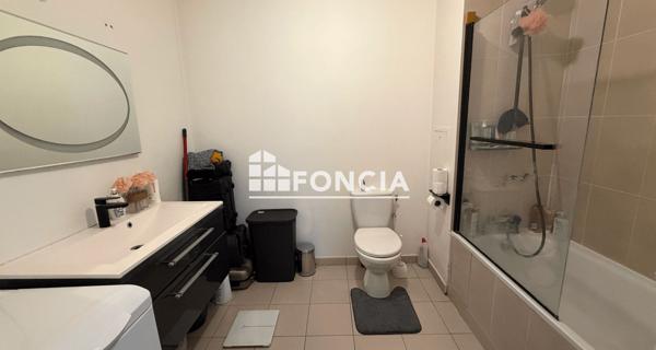 À vendre Appartement 2 pièces 49 m² - Pontault-combault 77340