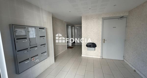 À vendre Appartement 2 pièces 49 m² - Pontault-combault 77340