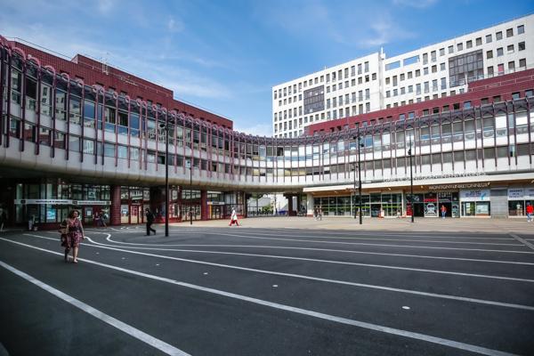 Bureaux à louer à MONTIGNY LE BRETONNEUX 78180