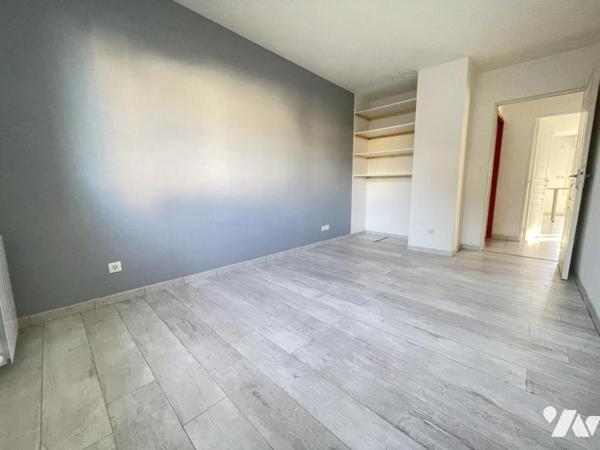 APPARTEMENT T3 AVEC JARDIN - LA VILLE AUX DAMES