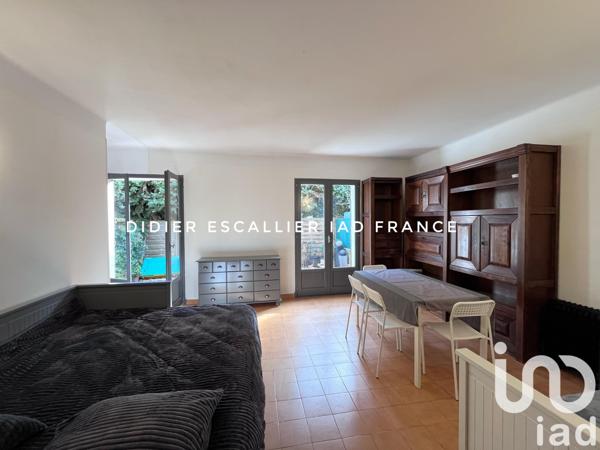 Location appartement 1 pièce 35 m² Le Pradet