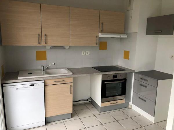 Appartement à louer à Luc-la-Primaube (12450)