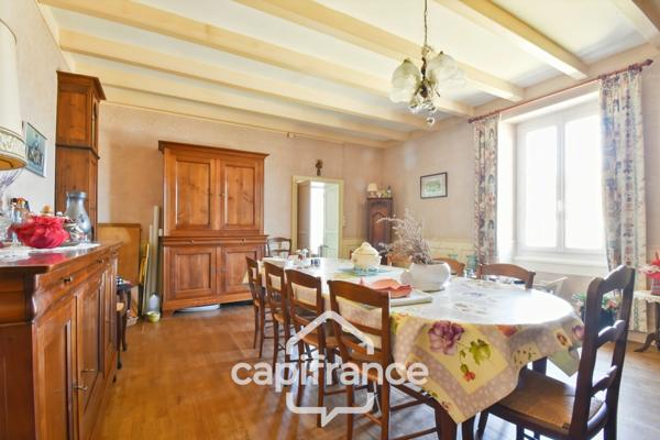 Propriété à vendre 14 pièces PAILLE (17) sur 4800m² de terrain avec nombreuses dépendances
