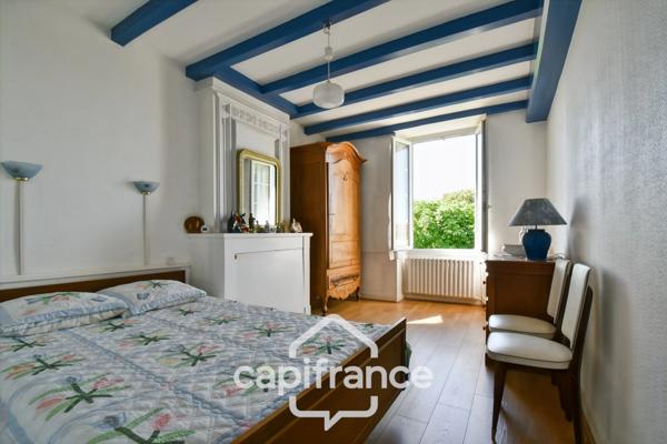 Propriété à vendre 14 pièces PAILLE (17) sur 4800m² de terrain avec nombreuses dépendances