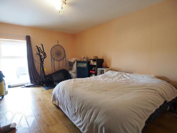 SOULEUVRE-EN-BOCAGE- ENSEMBLE IMMOBILIER AVEC 3 HECTARES