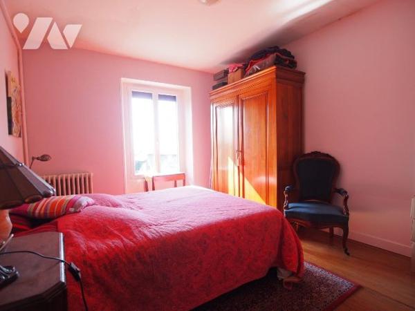 SOULEUVRE-EN-BOCAGE- ENSEMBLE IMMOBILIER AVEC 3 HECTARES