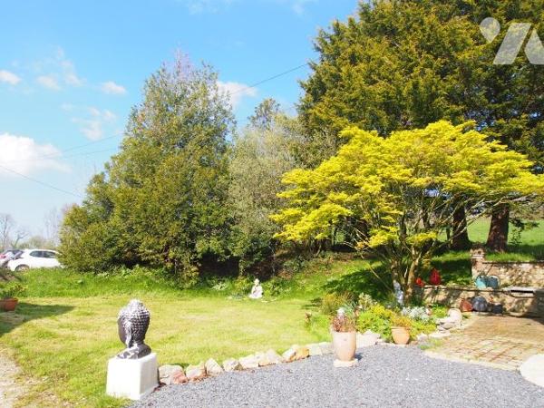 SOULEUVRE-EN-BOCAGE- ENSEMBLE IMMOBILIER AVEC 3 HECTARES