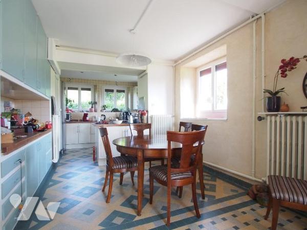 SOULEUVRE-EN-BOCAGE- ENSEMBLE IMMOBILIER AVEC 3 HECTARES