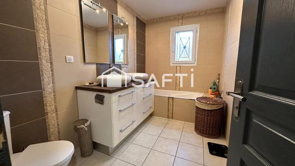 83470- Saint Maximin- Maison plain pied, 157 m2, terrain 2704 m2, 5 pièces