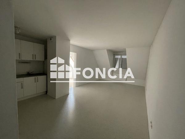 Location Appartement 2 pièces 45.68 m² - 19 - 21 RUE DES MAJOTS Amiens 80000