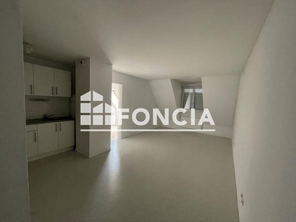 Location Appartement 2 pièces 45.68 m² - 19 - 21 RUE DES MAJOTS Amiens 80000