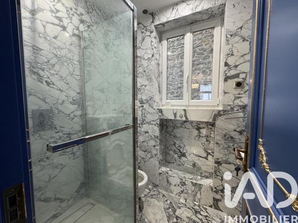 Location appartement 1 pièce 41 m² Paris 8