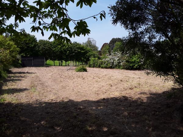 TRES BEAU TERRAIN CONSTRUCTIBLE