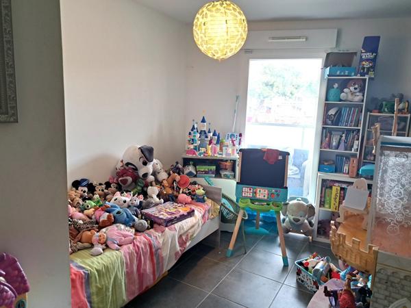 MARSEILLE En EXCLUSIVITE Très bel Appartement T3 (2021) de 59,26m² + vaste terrasse 19,20m²+ parking privé