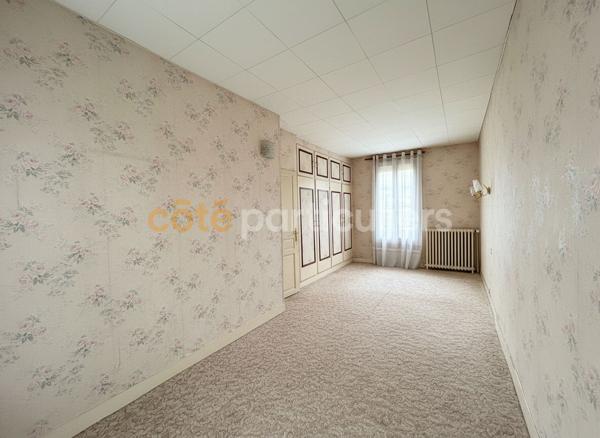Vente
                Maison91,68 m² - 6 Pièces -
                    VILLENEUVE SAINT GEORGES (94190)