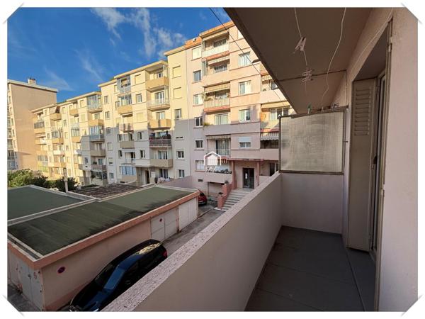 Appartement T4 dans résidence sécurisée