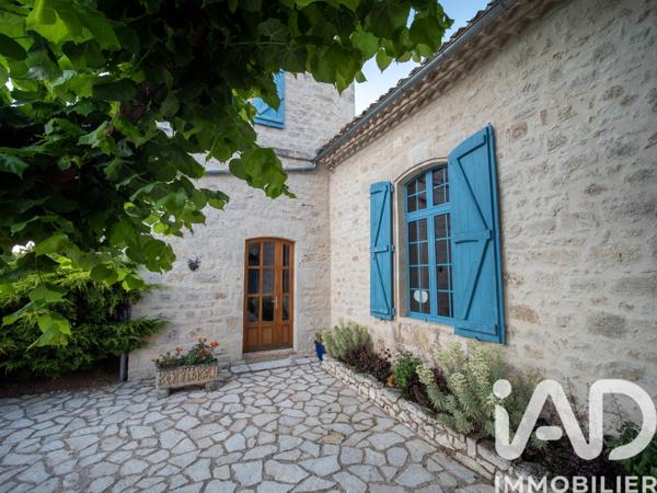 Maison à vendre 14 pièces 364 m² Montcuq-en-Quercy-Blanc