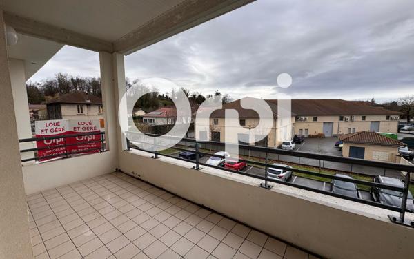 Appartement à louer    2 pièces •  Saint-Étienne-de-Saint-Geoirs